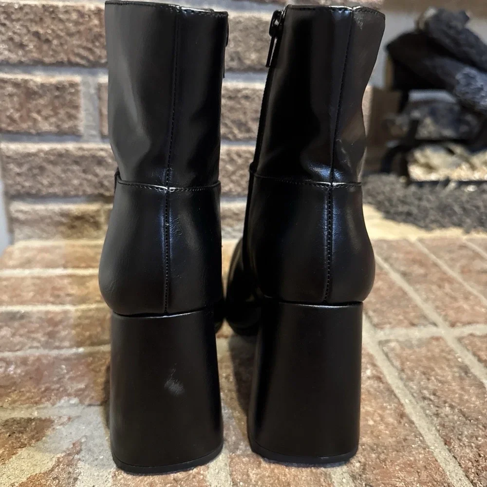Steve Madden Izabelle Black Square Toe Platform Block Heel Ankle Boots Sz 6.5